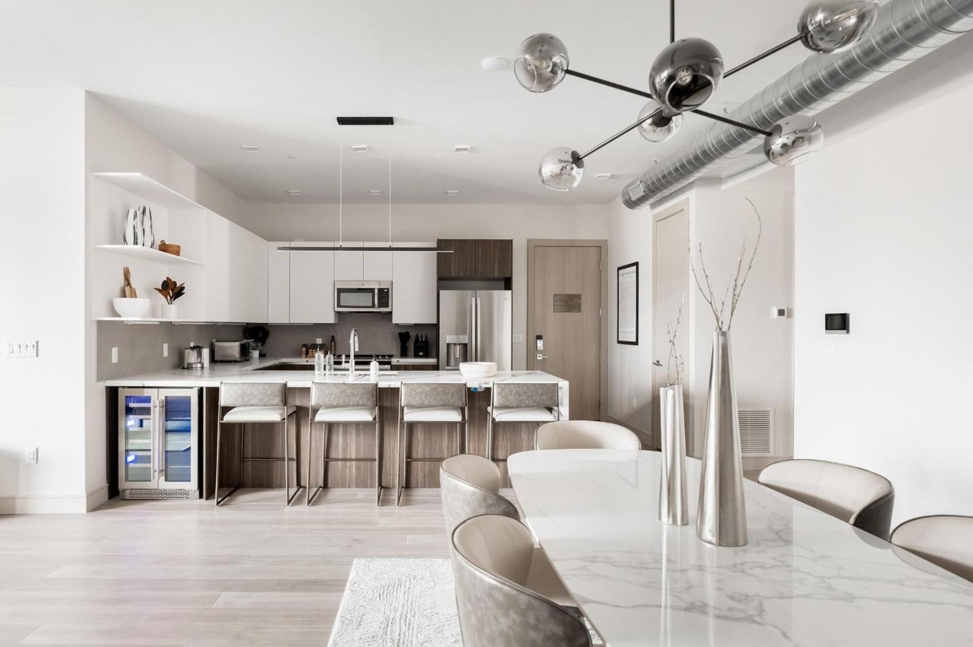 Вилла Gameday Oasis - Private Balcony - Jefferson Park - Tesoro Денвер Экстерьер фото