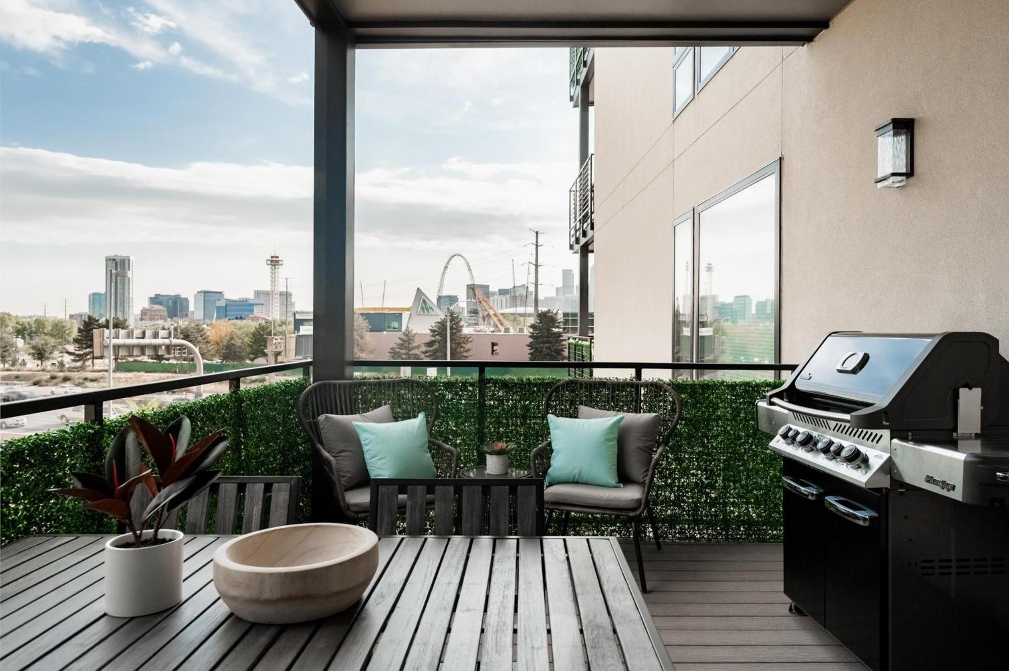 Вилла Gameday Oasis - Private Balcony - Jefferson Park - Tesoro Денвер Экстерьер фото